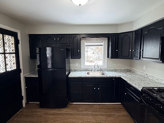 2nd image of 43 Blue Hills Ave