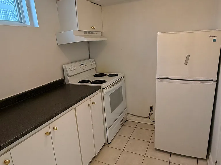 2473 Chasseur Ave #3 — Photo 3