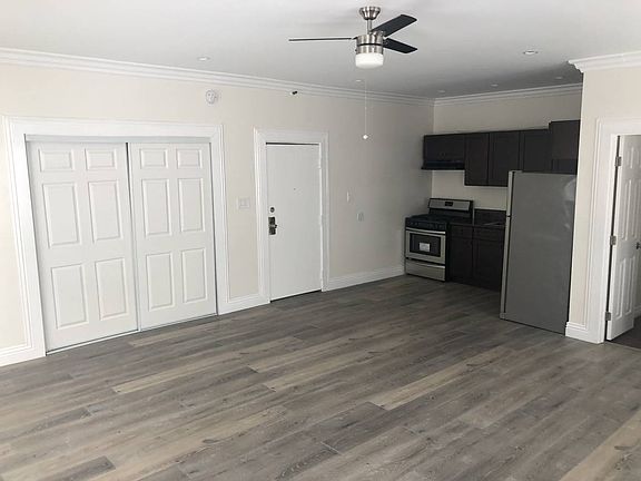 2nd image of 507 Loma Dr APT 101