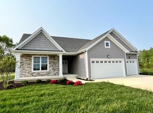 2001 Timberwood Ln, Chesterton, IN 46304