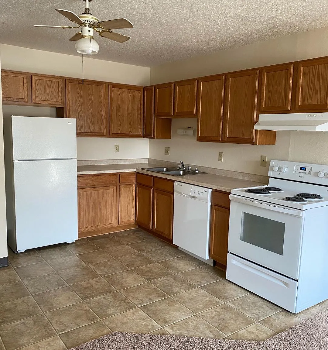 Northwood Manor Apartments — Photo 3