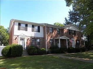 412 N Harrison Ave, Saint Louis, MO 63122