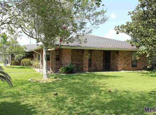 738 Venzule Dr, Brusly, LA 70719