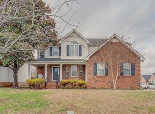 2464 Oak Hill Dr, Murfreesboro, TN 37130