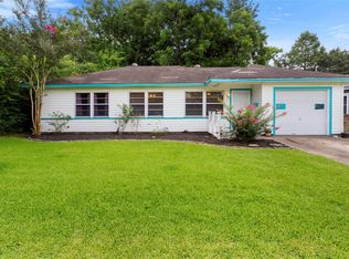 4010 Victoria Ave, Dickinson, TX 77539