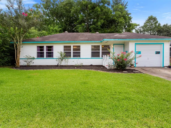 4010 Victoria Ave, Dickinson, TX 77539