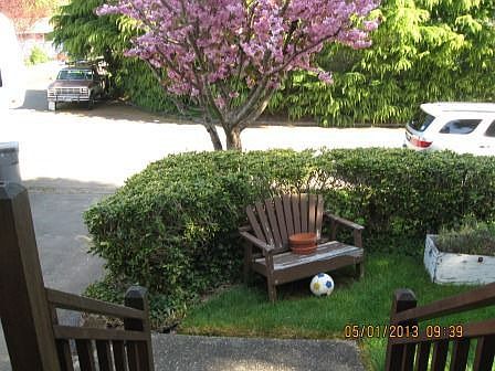 5th image of 10010 38th Pl SE