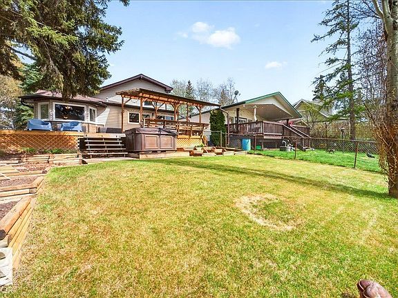 2nd image of 755 Lakeside Dr