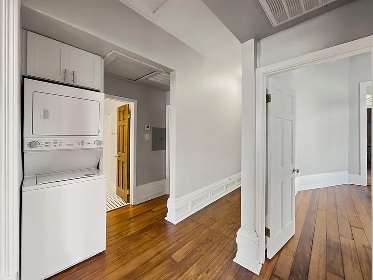 841 Royal St #2A — Photo 12