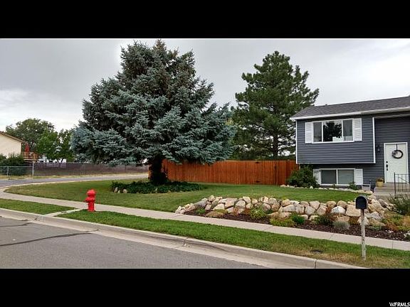 3rd image of 5040 W Parr Dr