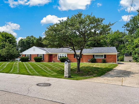 3rd image of 1028 Newcastle Dr