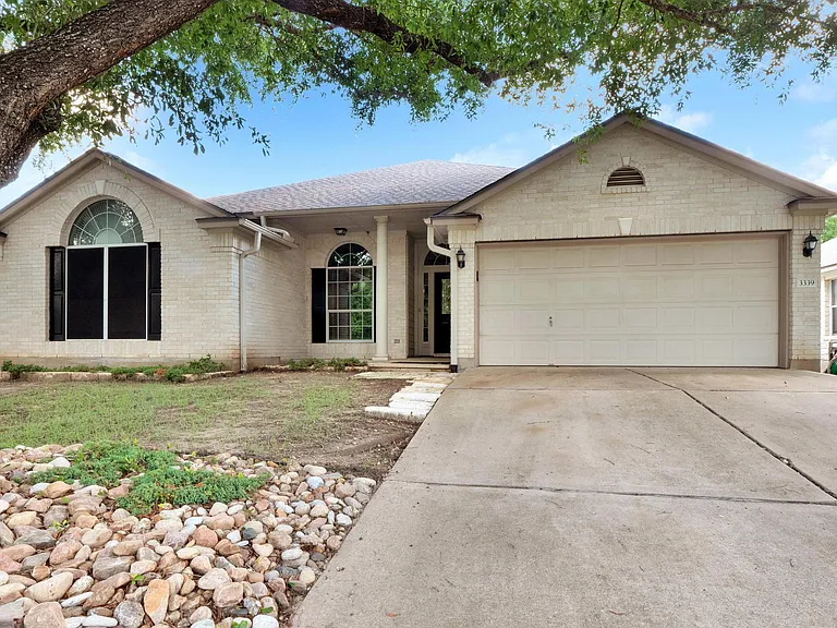 3339 Rod Carew Dr — Photo 2