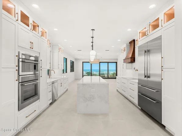 1008 Wave Crest Ave, Indialantic, FL 32903