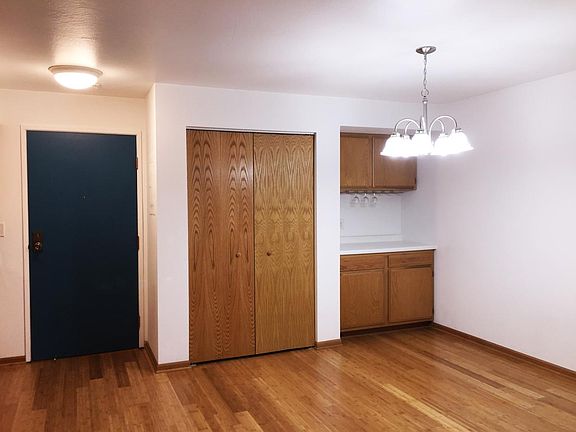 Entry Space + Dining Area