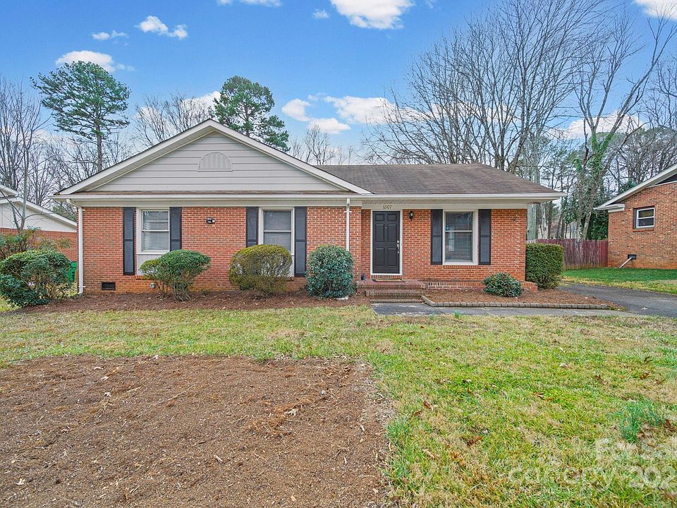 1st image of 6907 Glenmoor Dr