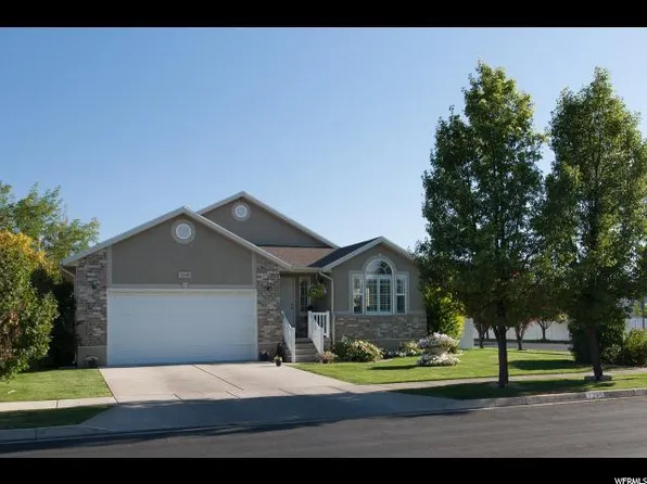 2249 W Craig Ln, Syracuse, UT 84075