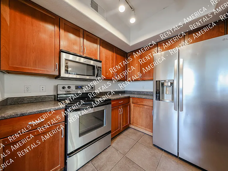 2402 E 5th St #1515 — Photo 11