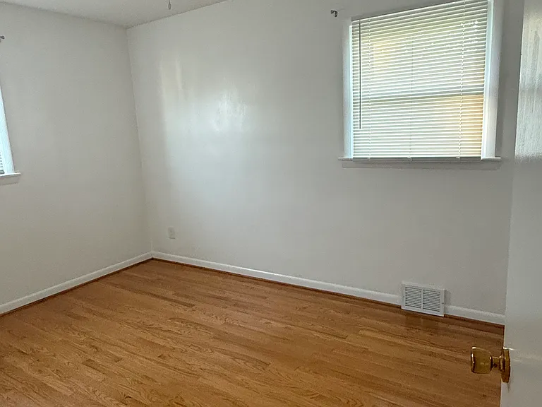 5928 Dublin St — Photo 4