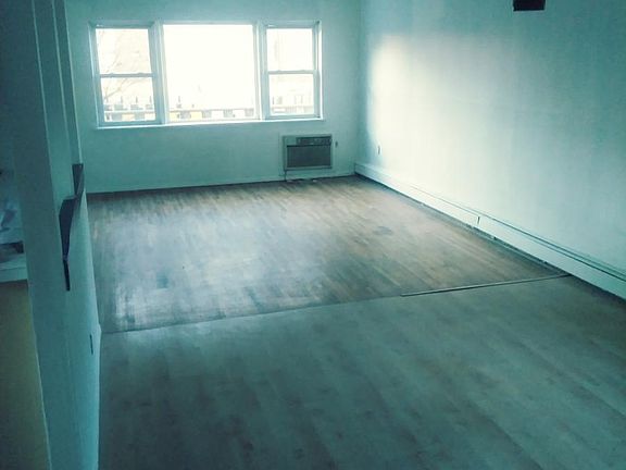 3rd image of 9110 Avenue M