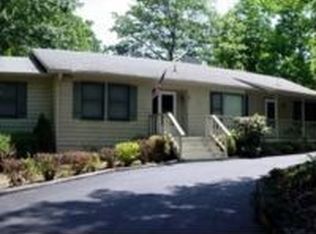 69 Narrows Rd, Cashiers, NC 28774
