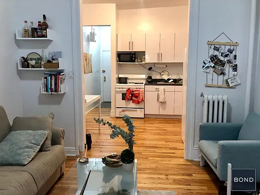 Rented by Bond New York | media 9