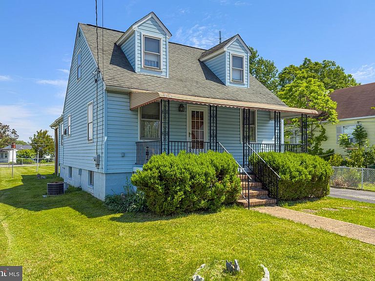 Listing photo 3