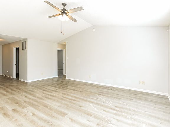 5th image of 2989 Hearthside Dr