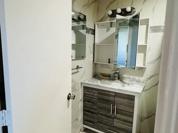 618 E Maple St, Glendale, CA 91205