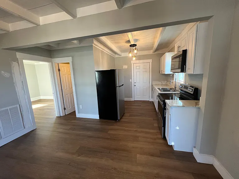 1433 Ivy St #1 — Photo 3