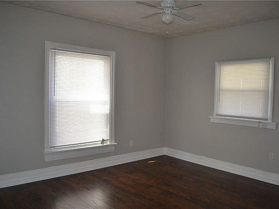 3rd image of 226 Illinois Ave