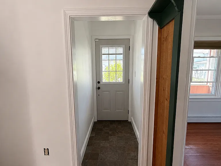 29 Eton Ave — Photo 19