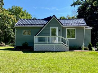 202 N Eberhart Rd, Butler, PA 16001