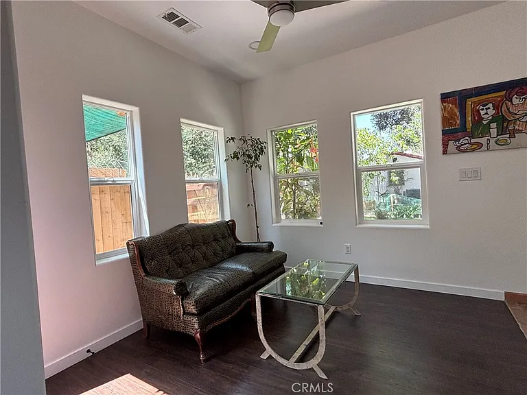 1802 N Raymond Ave — Photo 28