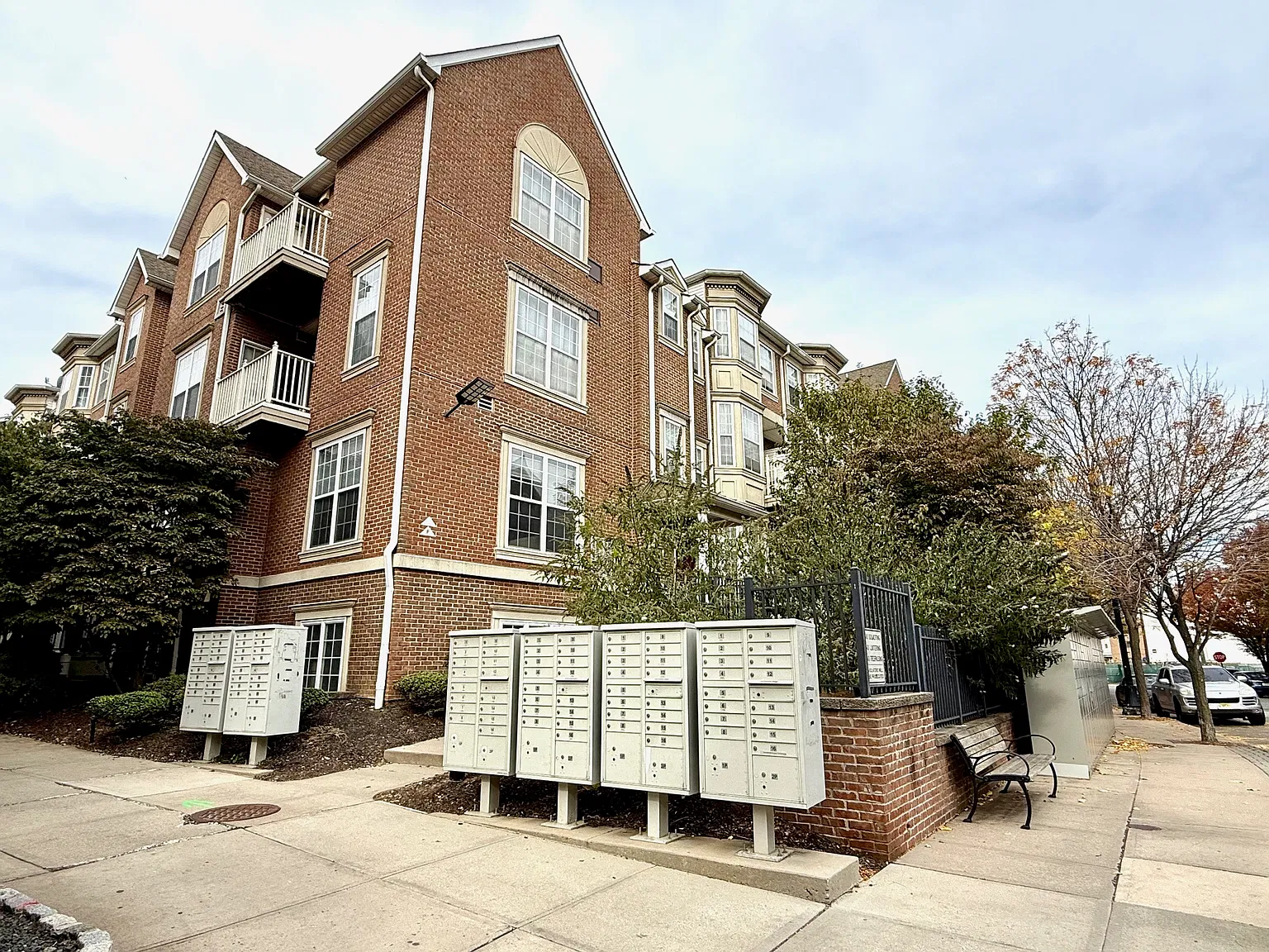 2 bed, 1365 sqft, $3,050 — Photo 1