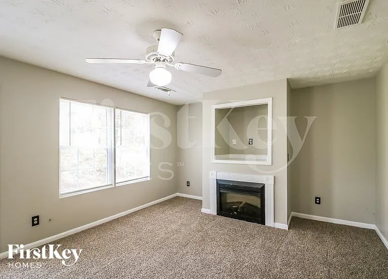 251 Grand Magnolia St — Photo 4