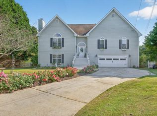 270 Meadow View Dr, Grayson, GA 30017