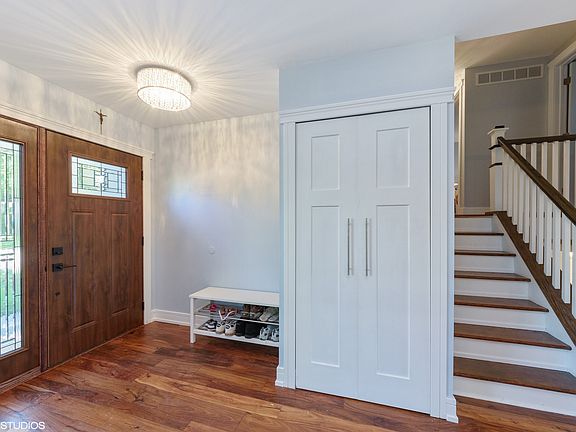 3rd image of 1001 Heartwood Ln