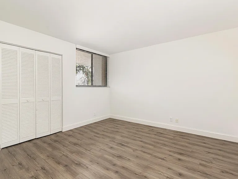 3701 S Flagler Dr #B303 — Photo 13