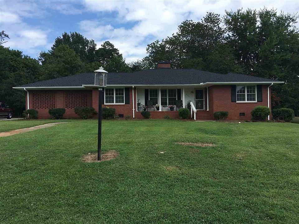 1st image of 3111 Longbow Dr
