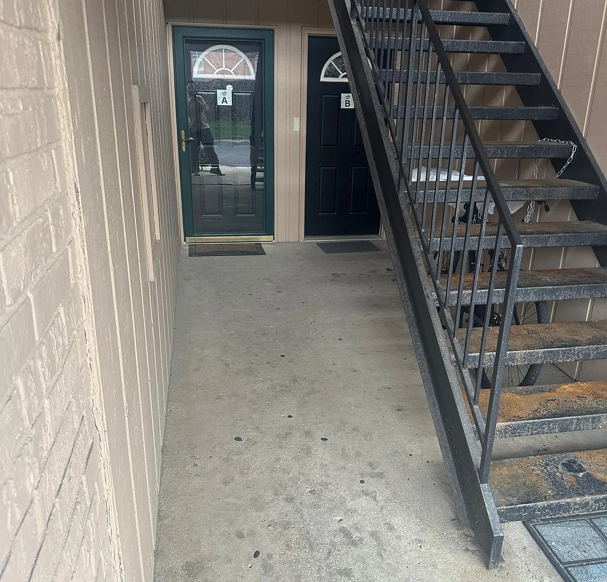 2 bed, 880 sqft, $1,200 — Photo 2