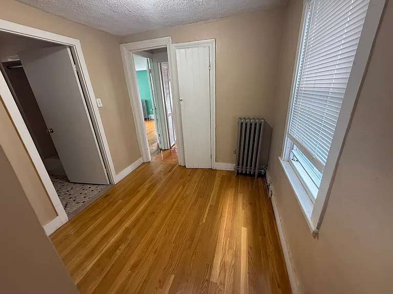 26 Shannon St #2 — Photo 6