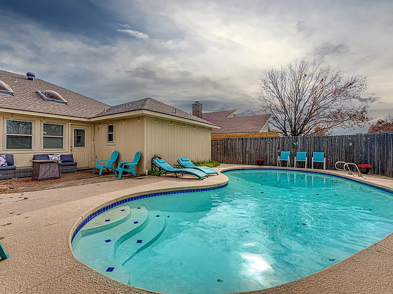 13421 Whispering Hills Dr — Photo 2
