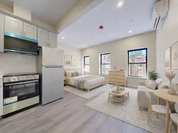 317 W 48th St #4F, New York, NY 10036