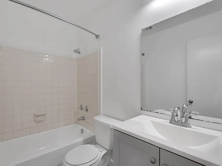 1112 Missionwood Ln — Photo 19