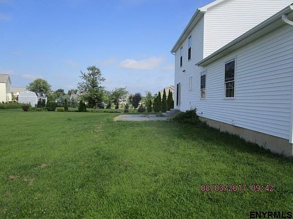5th image of 24 Stablegate Dr
