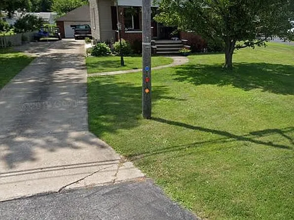 215 N Ridge Rd W, Lorain, OH 44053