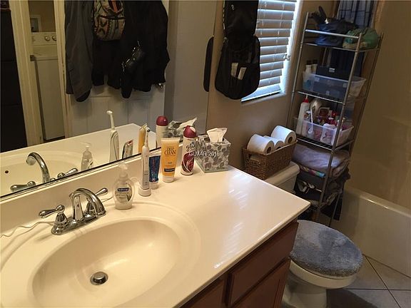 5th image of 6083 Lazarro Ct