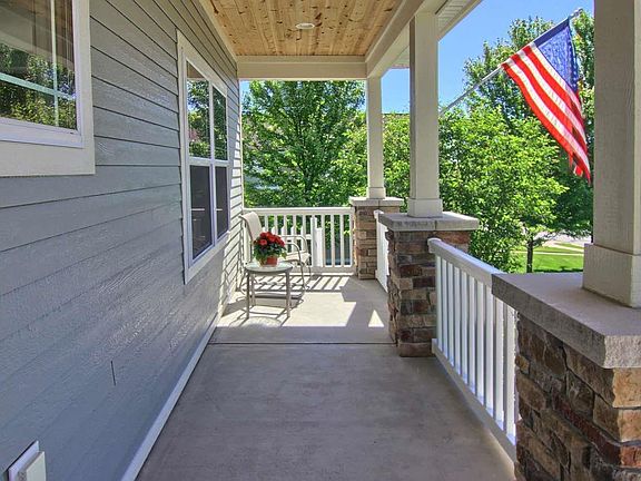 2nd image of 10585 Waterford St
