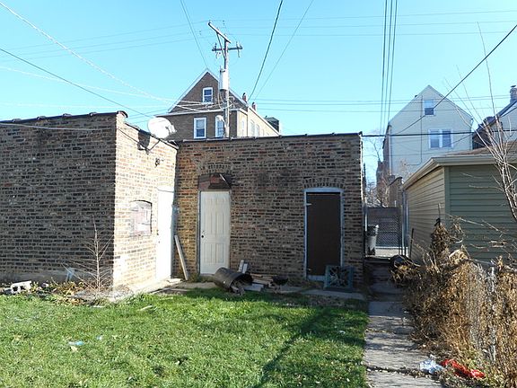 5th image of 2511 S Central Park Ave
