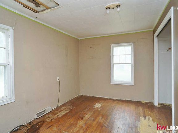 5th image of 1012 Lincoln Ave